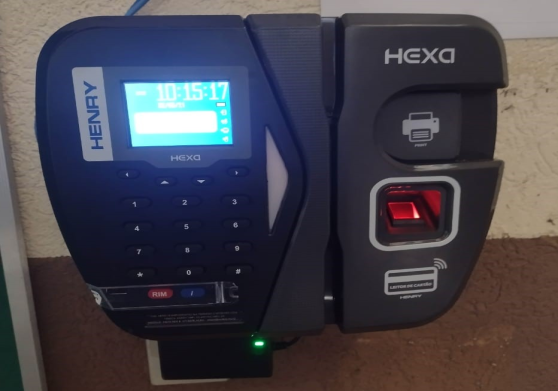 Além de um design inovador o Hexa possui exclusivo sistema de impressão easyload de fácil reposição, com ótimo aproveitamento e autonomia da bobina de papel.